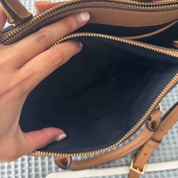 Tory Burch Robinson Three Compartment Tote - Picture 3 of 4